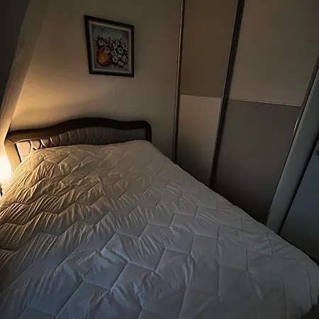 Apartment Toplina Doma *